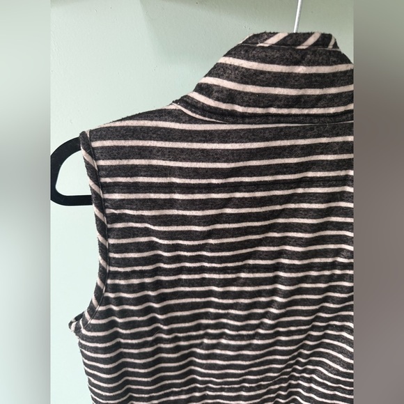 Mud Pie Women's Top Striped Zip Front Vest Closure Pockets Sleeveless Medium - Picture 7 of 7